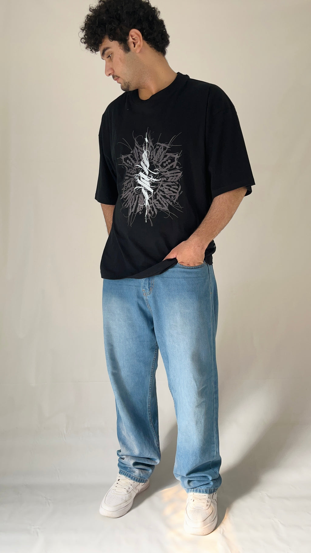 A-01 OVERSIZED TEE