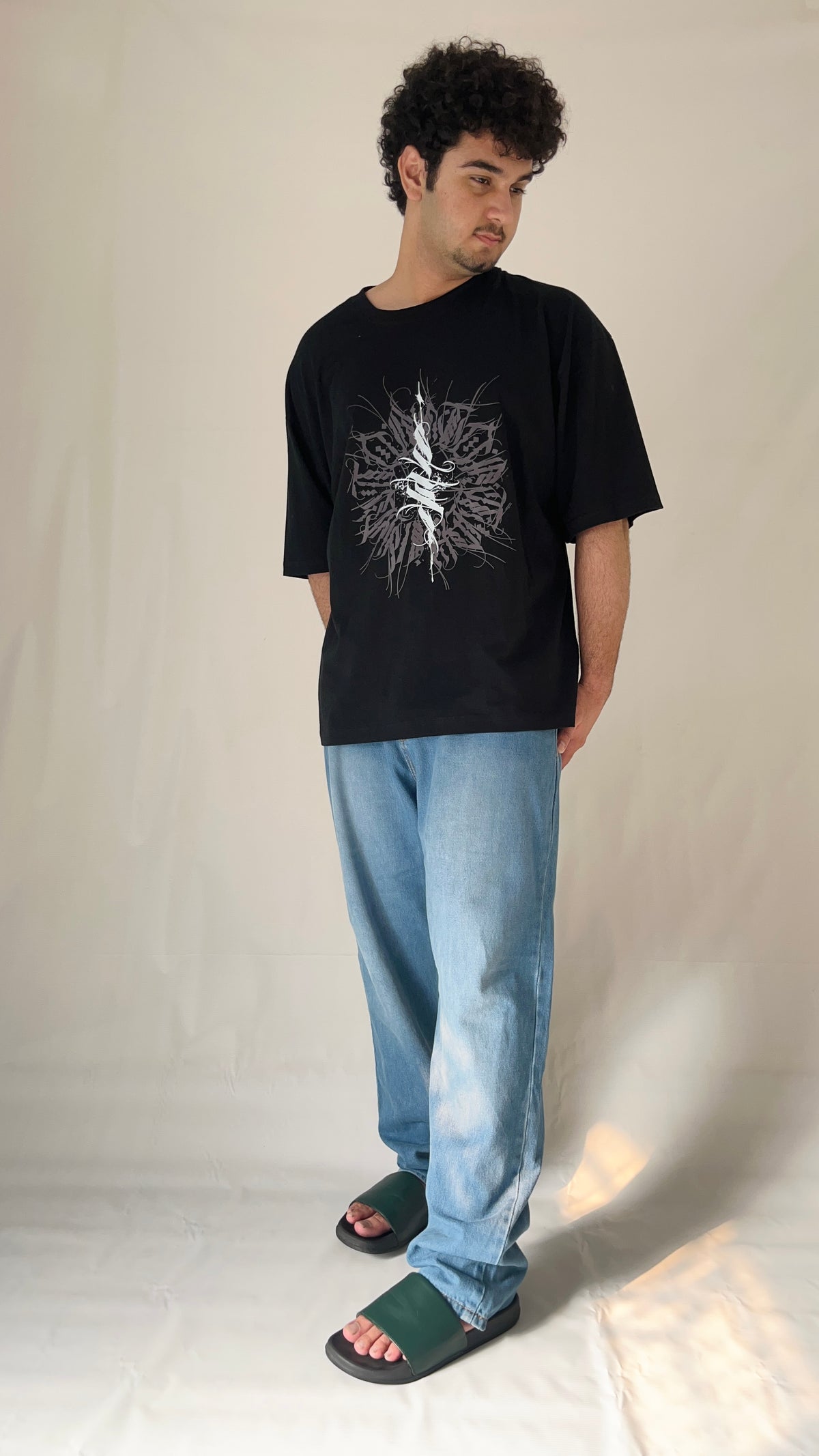 A-01 OVERSIZED TEE